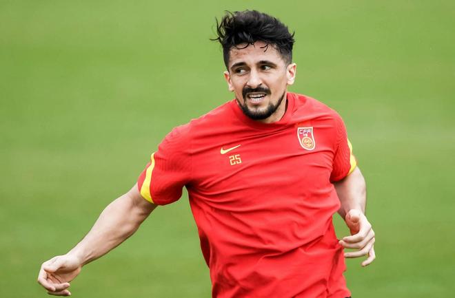 美国富谈回归化国足：我现在依然是中国公民，当时我没太考虑钱的问题