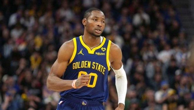 勇士的新后场双枪！美媒建议的这笔交易，简单直接一举三得