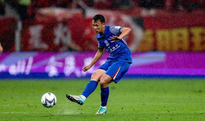 申花球员采访，竟然理直气壮地谈平局