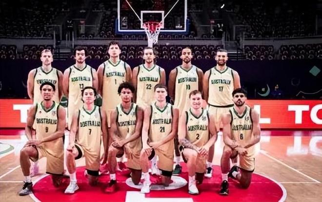 中国男篮决战澳大利亚，这场硬仗能否逆袭