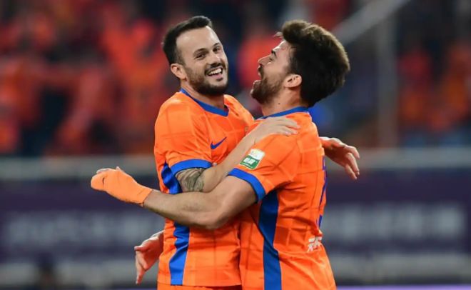 上海上港与广州队的天大逆转