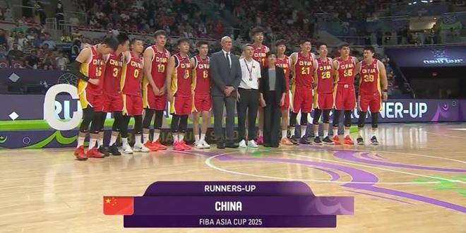 中国队89比90惜败澳大利亚，赵继伟一句满分，谁该背锅？