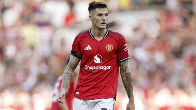 塞斯科老特拉福德首秀，虽败仍有料，35分钟3射2过人点燃曼联希望