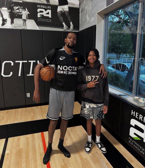 别急着给杜兰特戴王冠，火箭晒训练照只是开始，不是结论