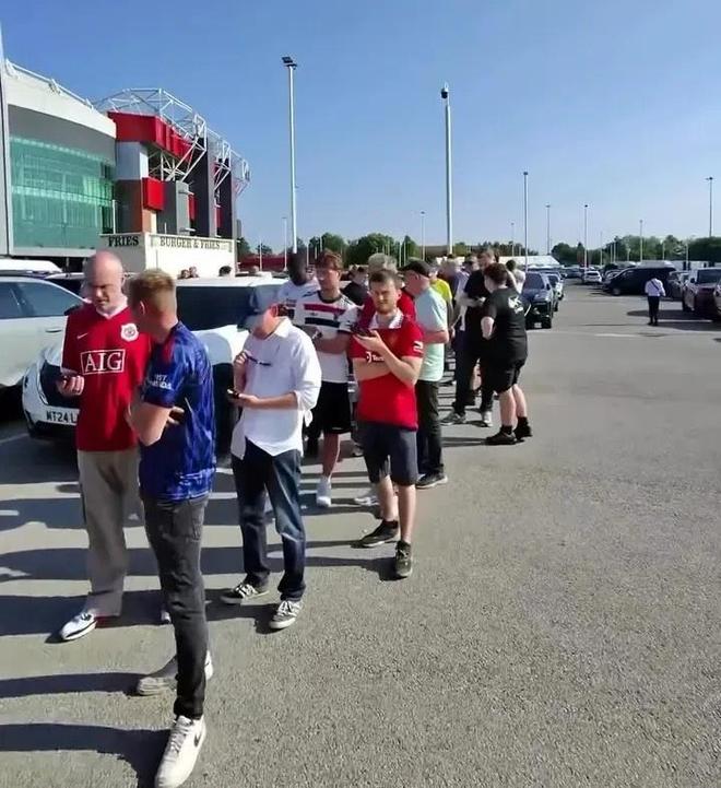 老特拉福德票务系统翻车，曼联把球迷当测试白鼠