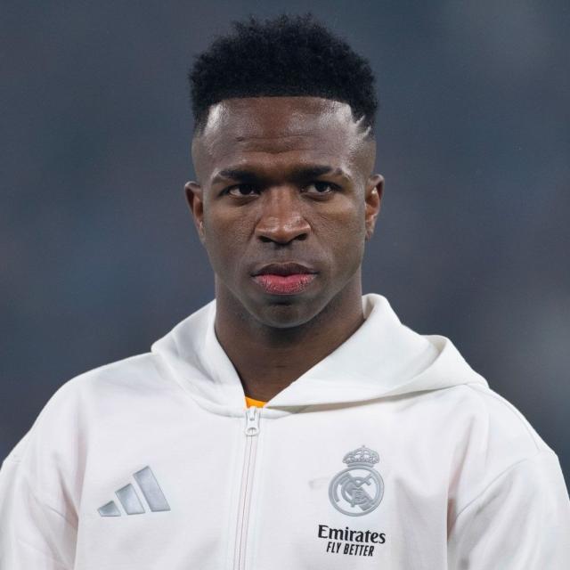 维尼修斯拿钱玩高冷，皇马要么放手要么别装糊涂