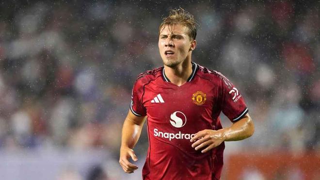 3000万英镑要价太现实，霍伊伦去米兰还是留红魔，阿莫林一句话藏着算盘