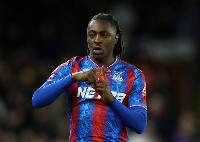 热刺追埃泽谈判卡壳，水晶宫先要替补才卖人，聪明还是摆烂