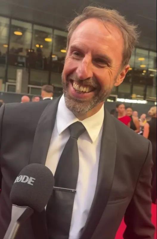 索斯盖特说他享受生活，不急着复出，但英格兰球迷该放心吗