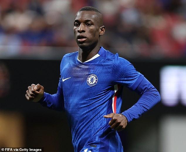 维拉想租尼古拉雅克松附买断，真是补刀还是捡便宜货