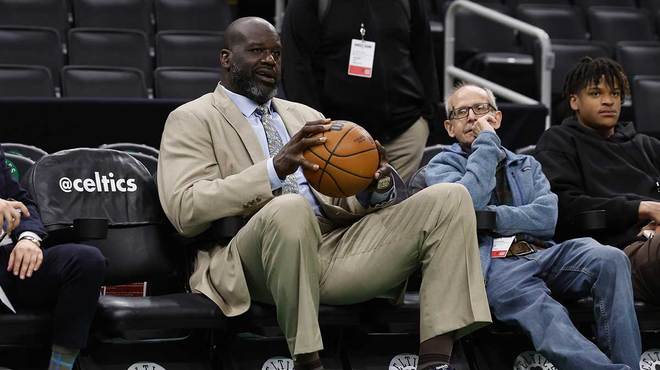 霍华德入名人堂，奥尼尔亲自颁奖，这场和解到底值几个掌声？