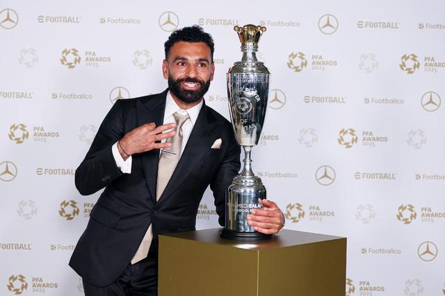 萨拉赫第三次拿下PFA年度最佳，数据亮眼，争议也没少