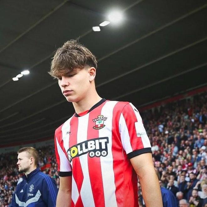 水晶宫盯上迪布林，真香还是又玩小概率赌博