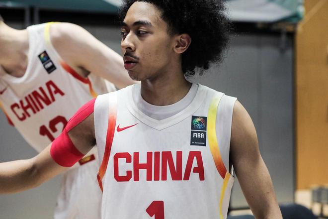 朱正成库里品牌首位中国签约，荣誉是真的，光环还是营销？