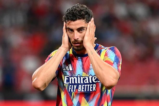 哈弗茨又伤了，阿森纳锋线自断后路，转会窗别再只想着卖人