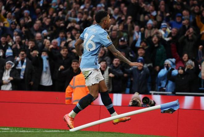 罗马诺曝热刺把萨维尼奥当头号目标，曼城铁了心不卖，热刺引援到底在玩什么