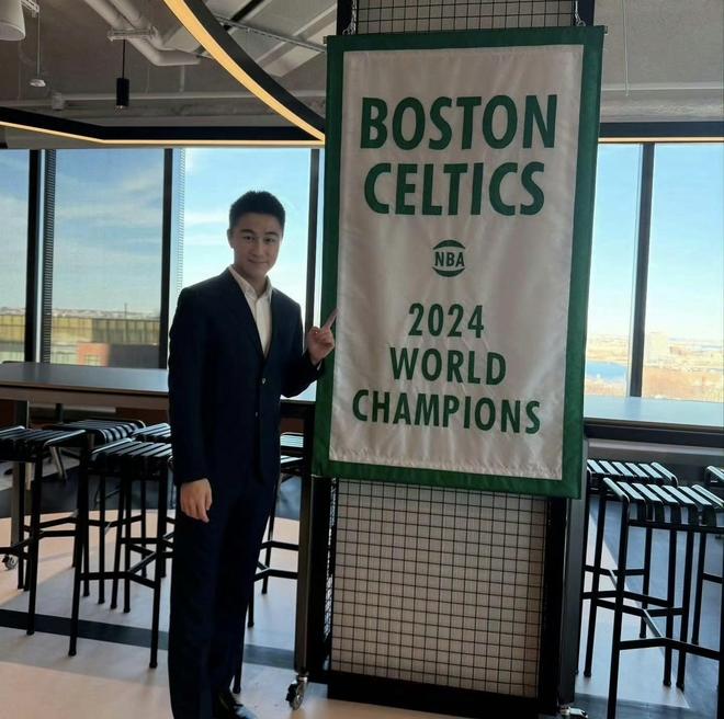 何猷君成凯尔特人股东了，遇到杨瀚森在开拓者对阵凯尔特人你会站谁