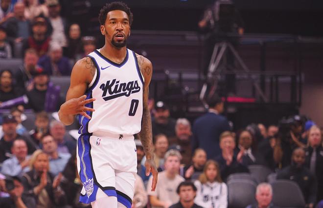 国王为引进威少拼命清理名单，蒙克成筹码却无人接盘，管理层该扪心自问