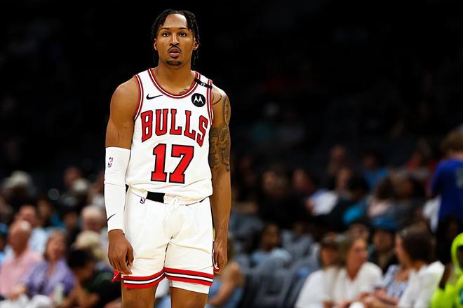 热火给贾米尔杨训练营机会，别把双向当终点