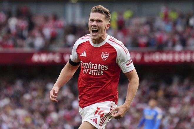 阿森纳酋长5比0碾压利兹，约克雷斯梅开二度，15岁道曼上演首秀捅刀子