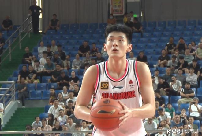 CBA广东队补强风波不断，王洪泽崛起成争冠希望？