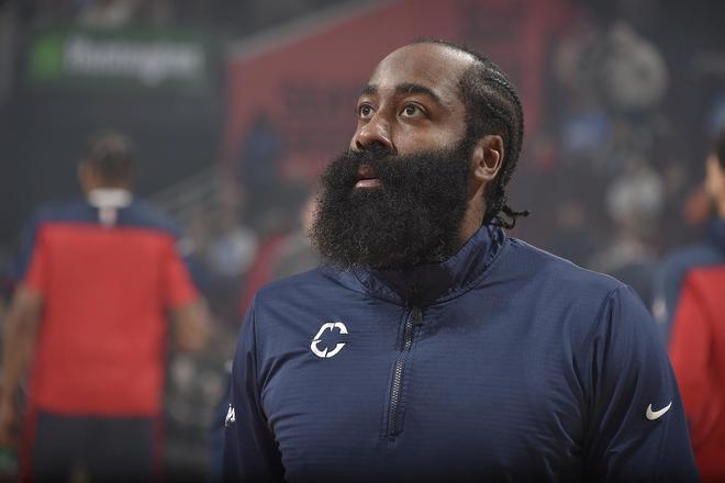 哈登夏天狂欢不练球，科比如此严苛态度令人唏嘘