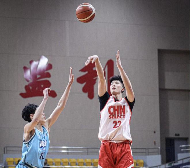 辽宁男篮大动作，赵森孙福恒加盟引发热议，张镇麟转会上海背后真相