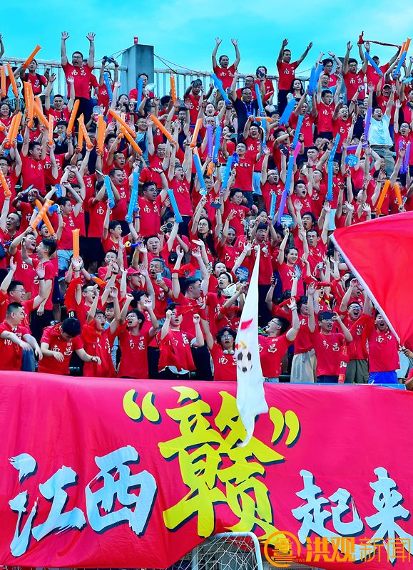 赣超联赛南昌主场迎战鹰潭，年轻阵容打出热血足球，能否如愿拿下首胜？