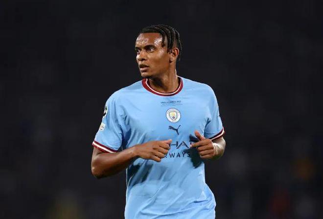 米兰后防线重塑难产，阿坎吉拒绝合同真相被扒