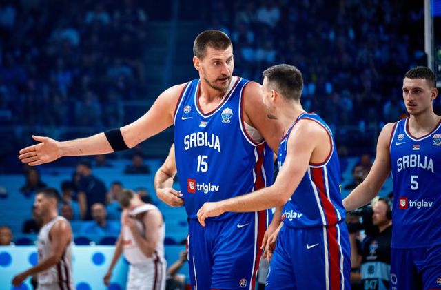 斯洛文尼亚两连败暴露真相：约基奇才是现役第一人，湖人签东契奇小心后悔