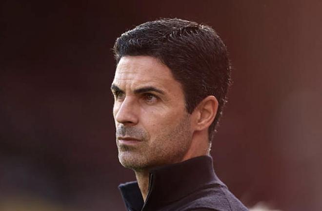 内维尔犀利点评英超利物浦胜阿森纳：客场就是要赢别满足于平局