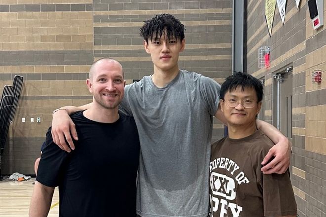 篮网给曾凡博留门还是套路？别被表象瞎乐观了