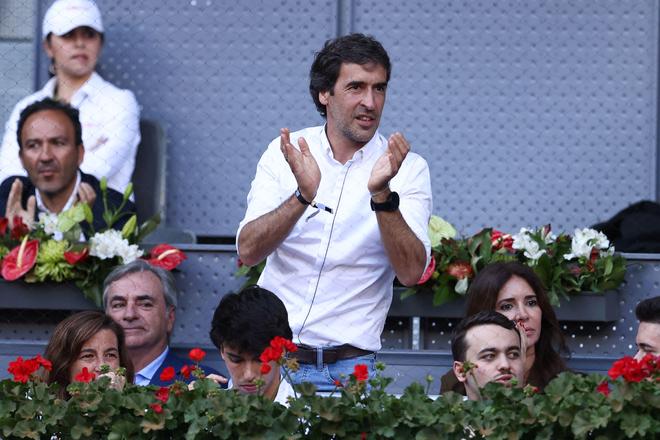 勒沃库森炒掉滕哈赫后，劳尔成新帅热门候选，德甲又要搅局？