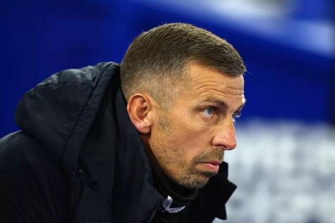 加里-奥尼尔自曝与英格兰和曼联传闻无实质内容，狼队换帅后庆幸躲过降级