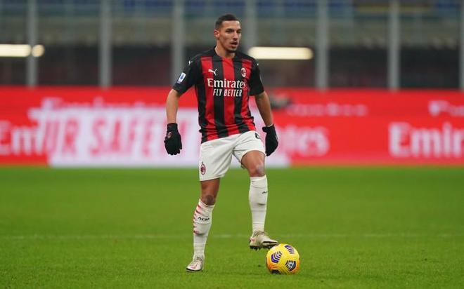 米兰本纳塞尔租借迪纳摩，恩昆库入队花絮曝光，新赛季意甲争冠真相大白