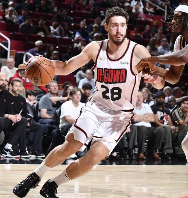 火箭豪赌中锋三巨头 强势双塔恐吓NBA内线