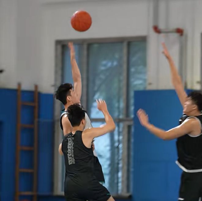 辽宁男篮新赛季提速秘笈曝光 王岚嵚成后场新核成最大看点