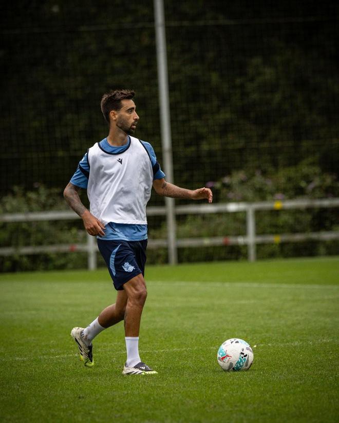 皇家社会中场人满为患 新赛季中场竞争激烈到疯狂