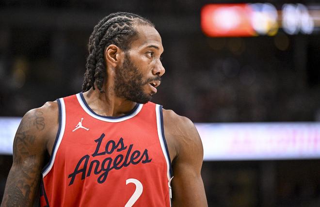 快船与莱昂纳德阴阳合同风波，萧华的处置成焦点