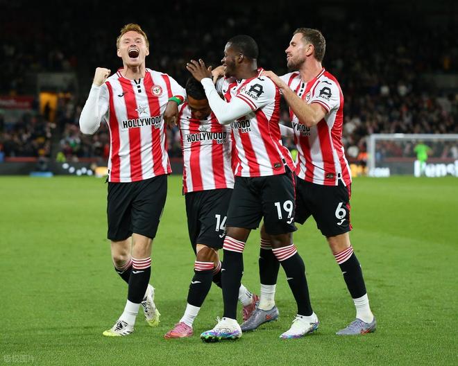 英超第4轮大清洗，切尔西3连胜梦碎，阿森纳热刺趁机攀顶