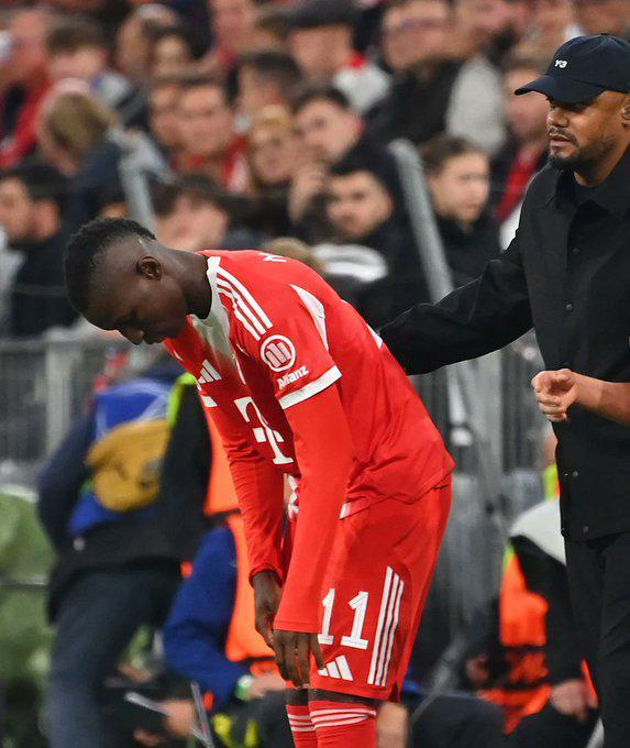 欧冠拜仁逆转切尔西，杰克逊迟迟未上场引发质疑，孔帕尼回应换人策略