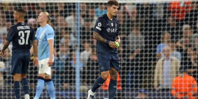 迪洛伦佐欧冠染红自责 那不勒斯队长背锅虽有理却也显软弱