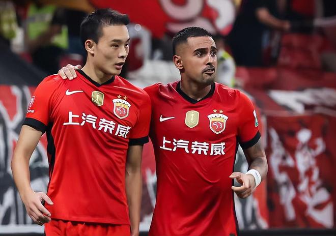 中超争冠悬念爆棚，国安3连败送海港笑到最后