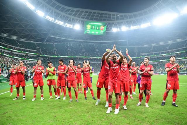 穆斯卡特和海港的“假装低调”争冠大戏，中超冠军真相就是拼脸和拼心态