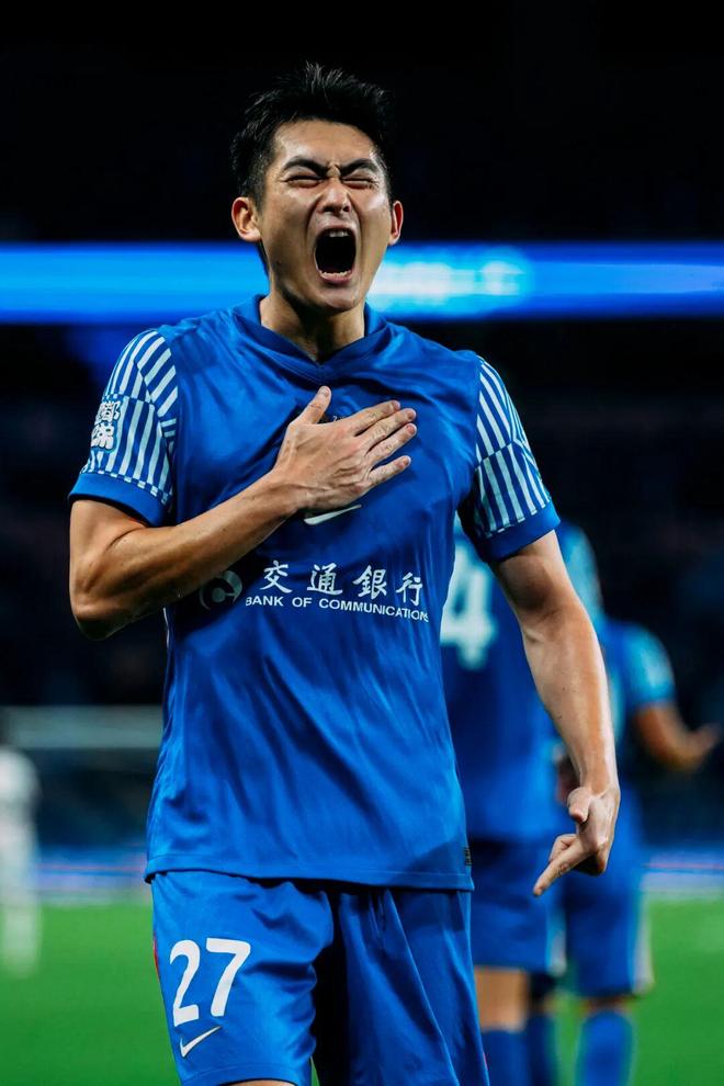 中超天王山战申花读秒丢分，争冠形势愈发扑朔迷离