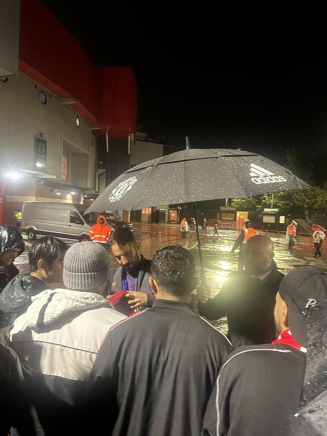 曼联换帅呼声再起，背后竟是怕花钱又怕摔跤的典型英超无奈