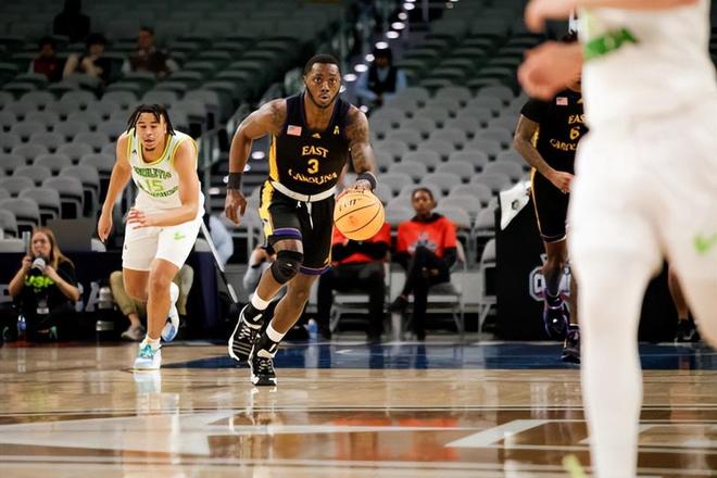 步行者签下费尔顿和阿什沃斯，训练营合同的戏码你看懂了吗？