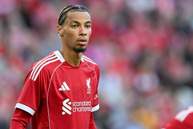 利物浦联赛杯惊魂战，老毛病又犯，埃基蒂克红牌自毁前程