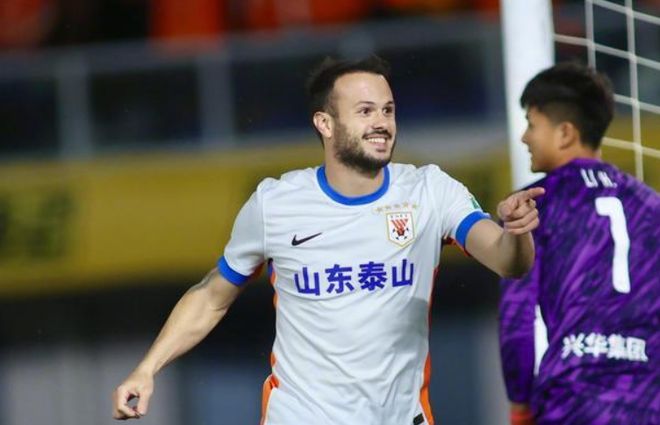 浙江队崛起？中超巨星周定洋卡扎伊什维利绯闻背后的野心揭露