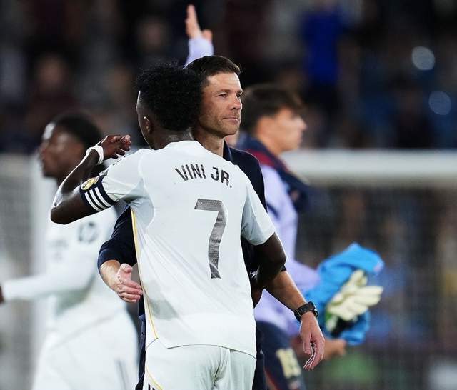 维尼修斯：皇马的新宠儿还是自我膨胀的火球？看主帅阿隆索怎么玩转这位巴西飞翼